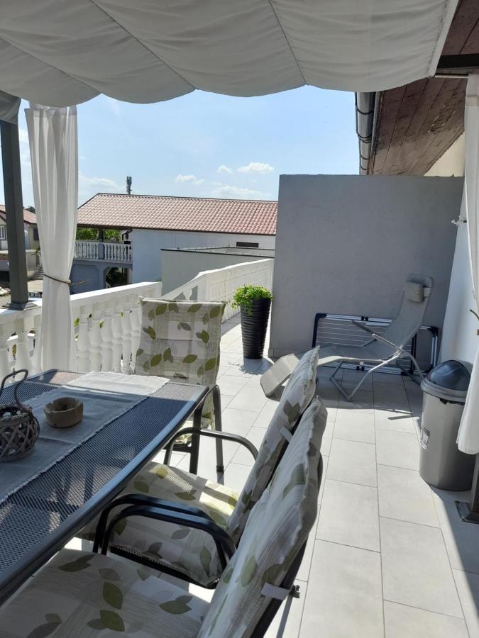 Apartment Bicanic Vir Exterior photo