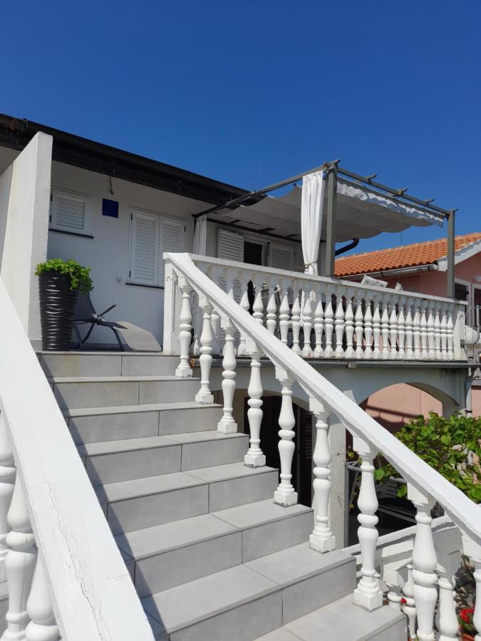 Apartment Bicanic Vir Exterior photo