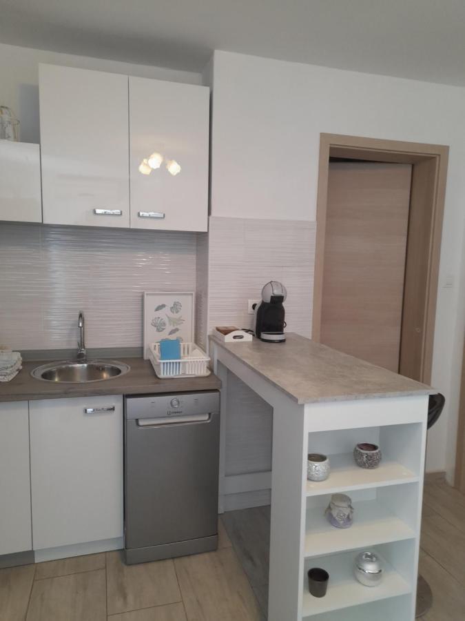 Apartment Bicanic Vir Exterior photo